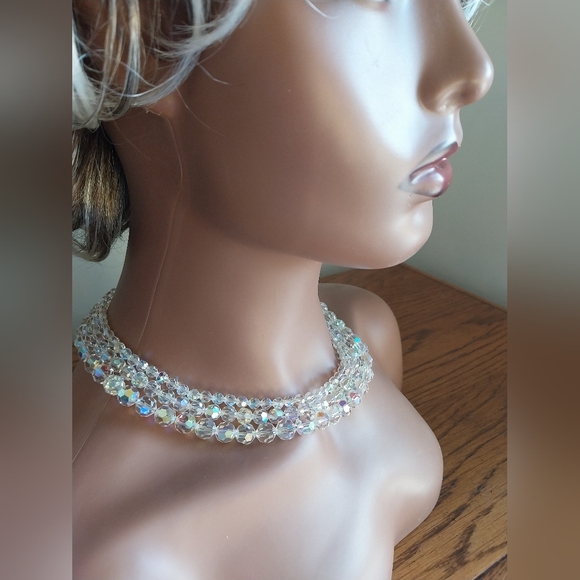 Austria Elegant Crystal Necklace - Picture 7 of 11